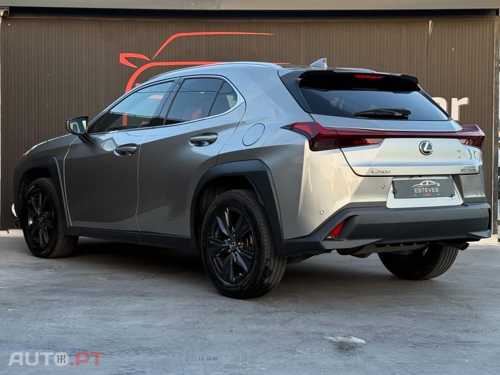 Lexus UX Executive