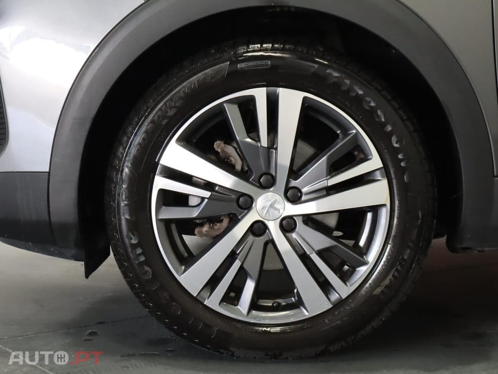 Peugeot 5008 Allure 1.5 BlueHDi 