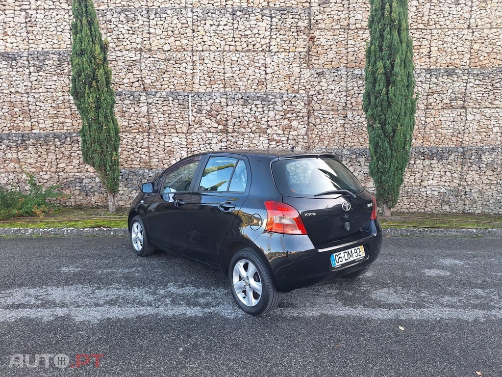 Toyota Yaris 1.0 VVT-i Sol High Pack