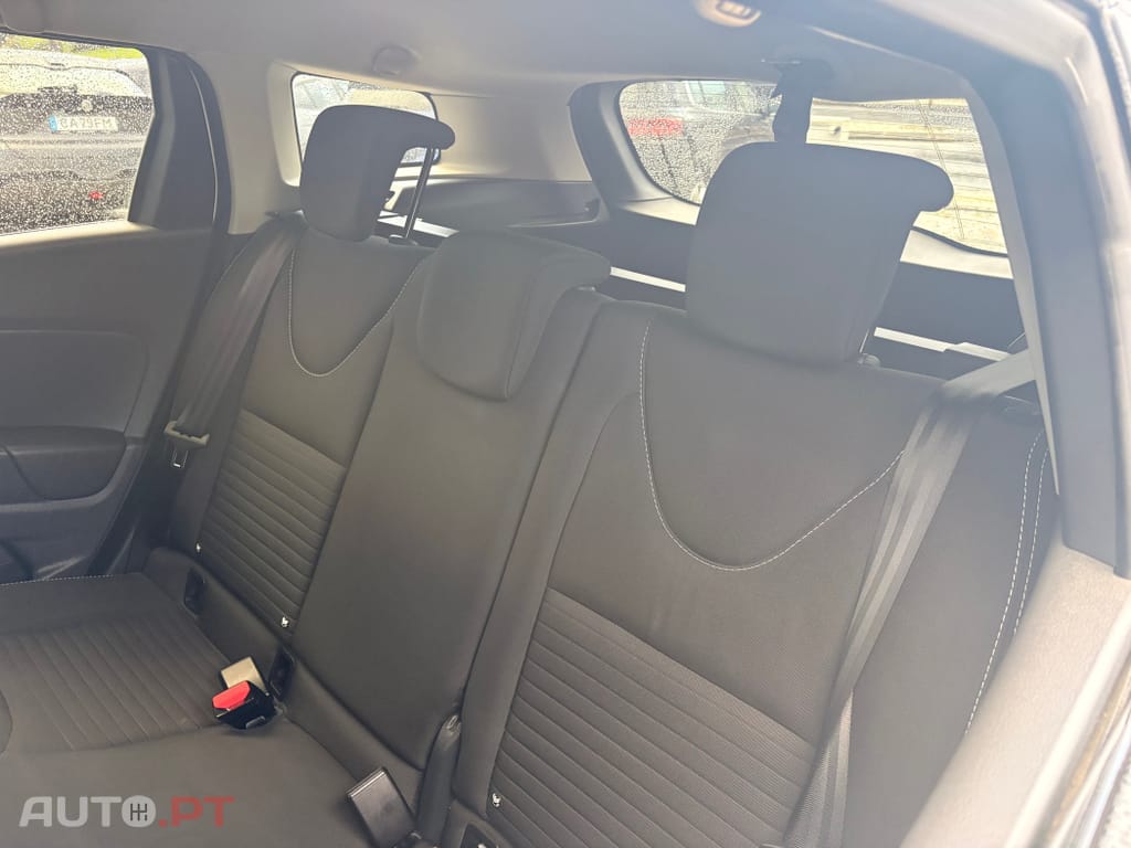 Renault Clio Sport Tourer 0.9 TCE Limited