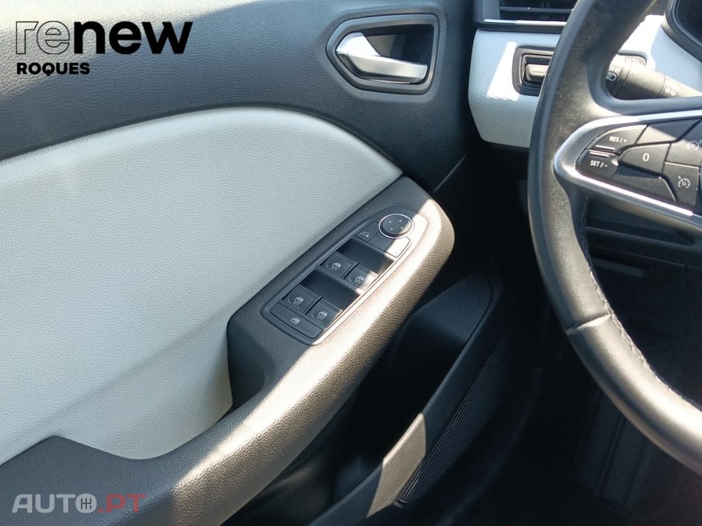 Renault Clio V Intens 1.0 TCe Bi-fuel 100cv