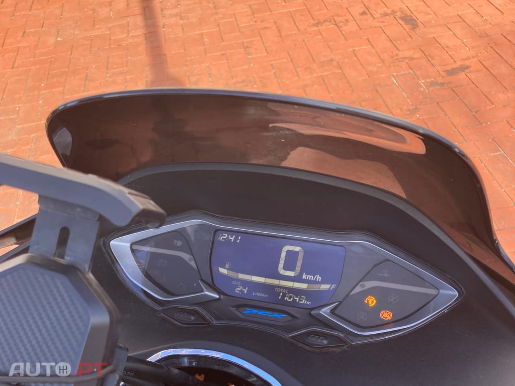 Honda PCX 2024