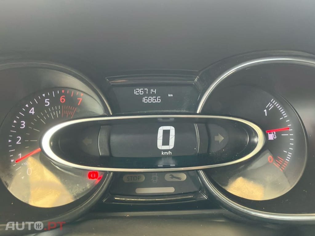 Renault Clio 0.9 TCe Limited Bi-Fuel