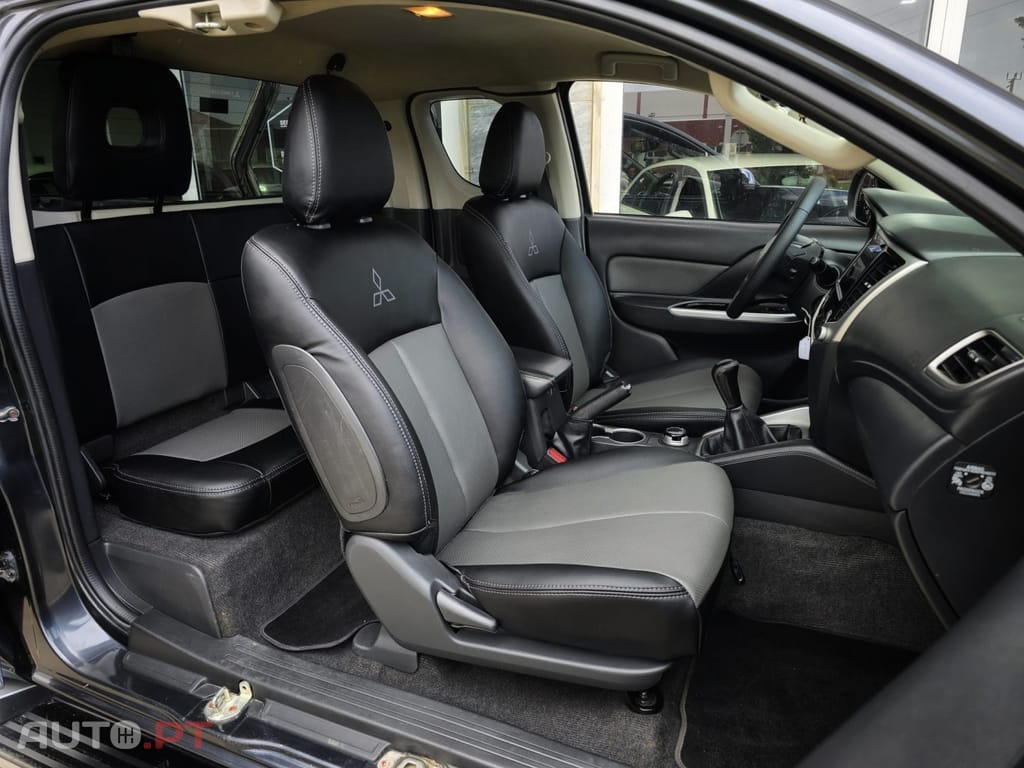 Mitsubishi L200 2.3 DI-D Strakar Club Evolution 4WD