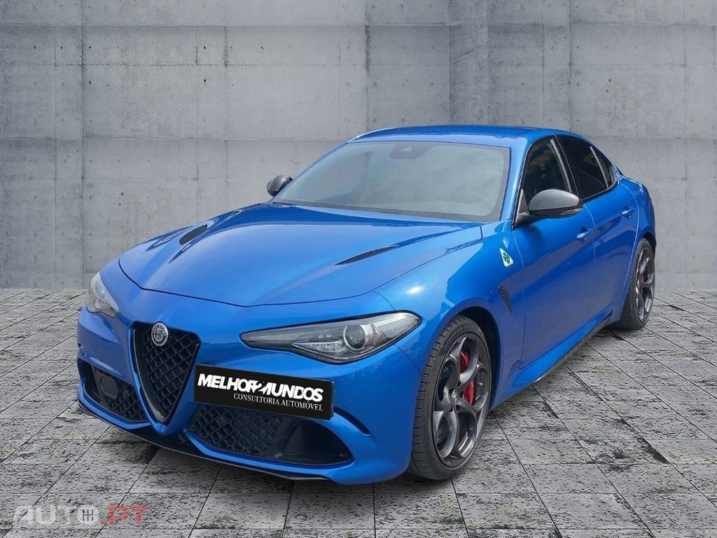 Alfa Romeo Giulia 2.9 V6 Bi-Turbo AT8 Quadrifoglio