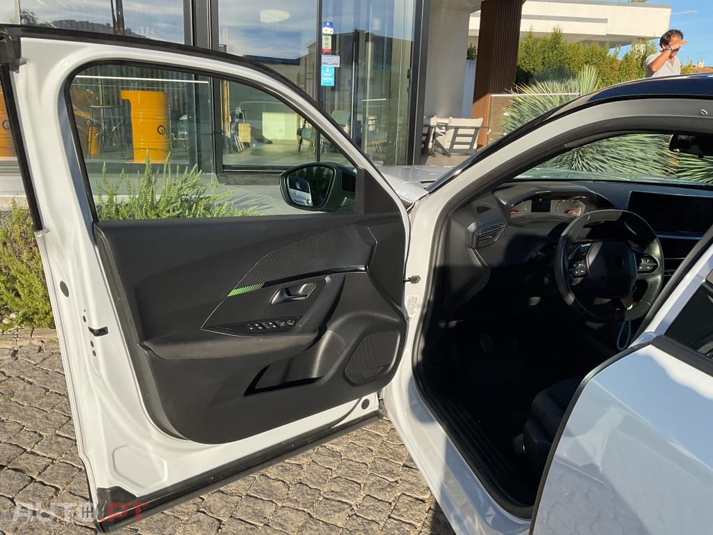 Peugeot 2008 1.2 PureTech Style