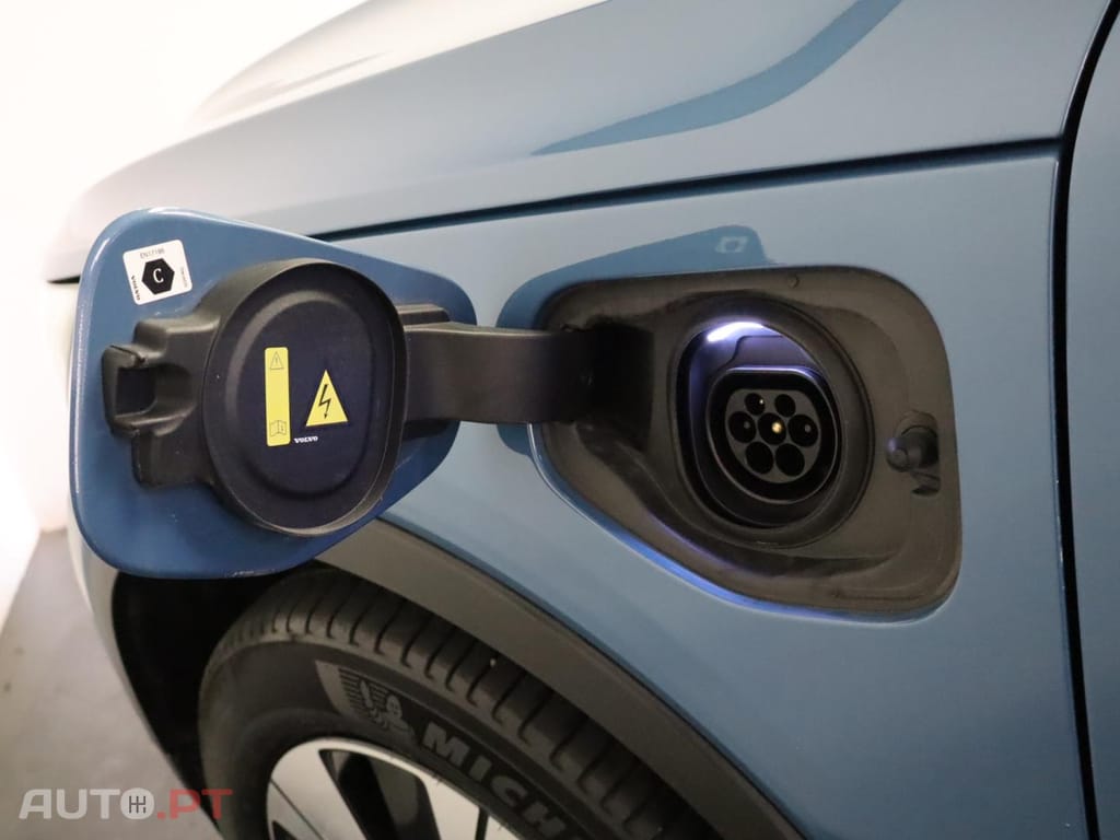 Volvo XC40 1.5 T5 Plus Bright PG HYBRID