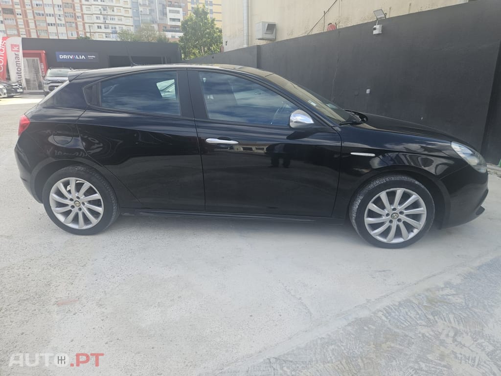 Alfa Romeo Giulietta 1.6 JTDm Trofeo