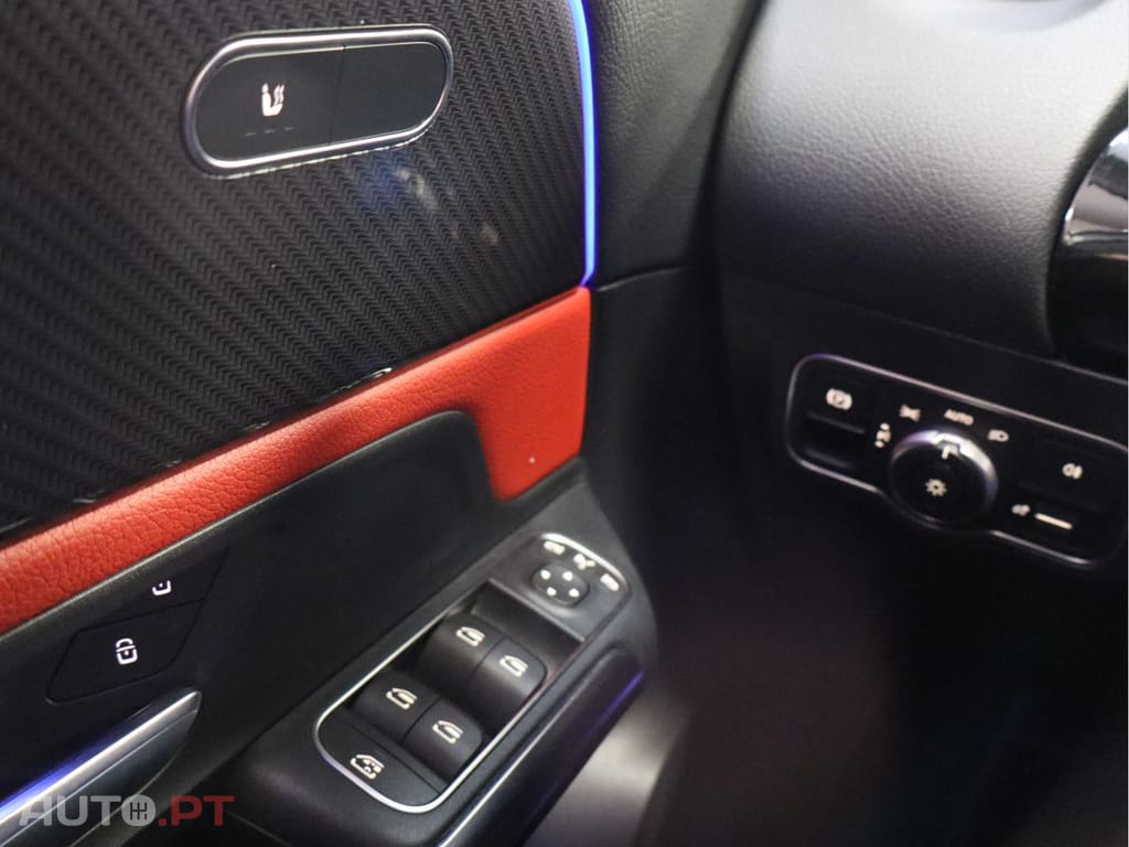 Mercedes-Benz GLA 250 e AMG LINE