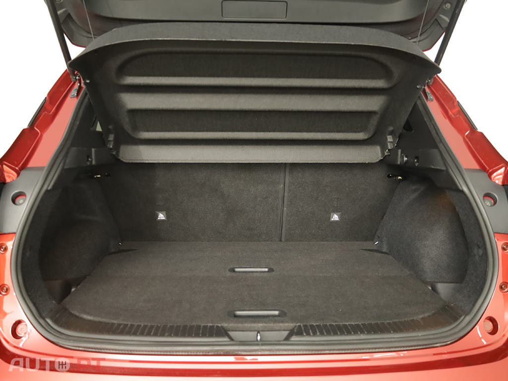 Nissan Qashqai Qashqai 1.3 DIG-T N-Connecta LED Xtronic