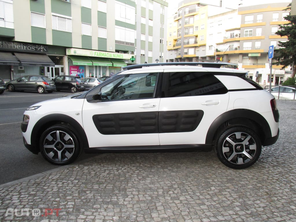 Citroen C4 Cactus 1.2 PureTech Shine