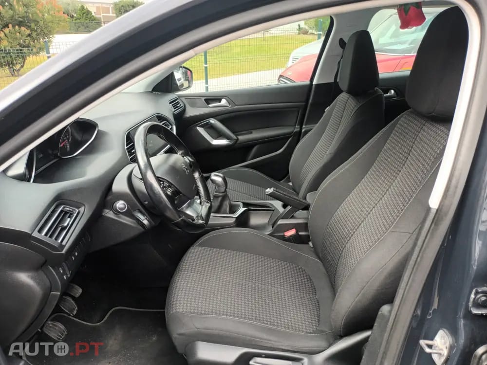 Peugeot 308 1.6 BlueHDi Style