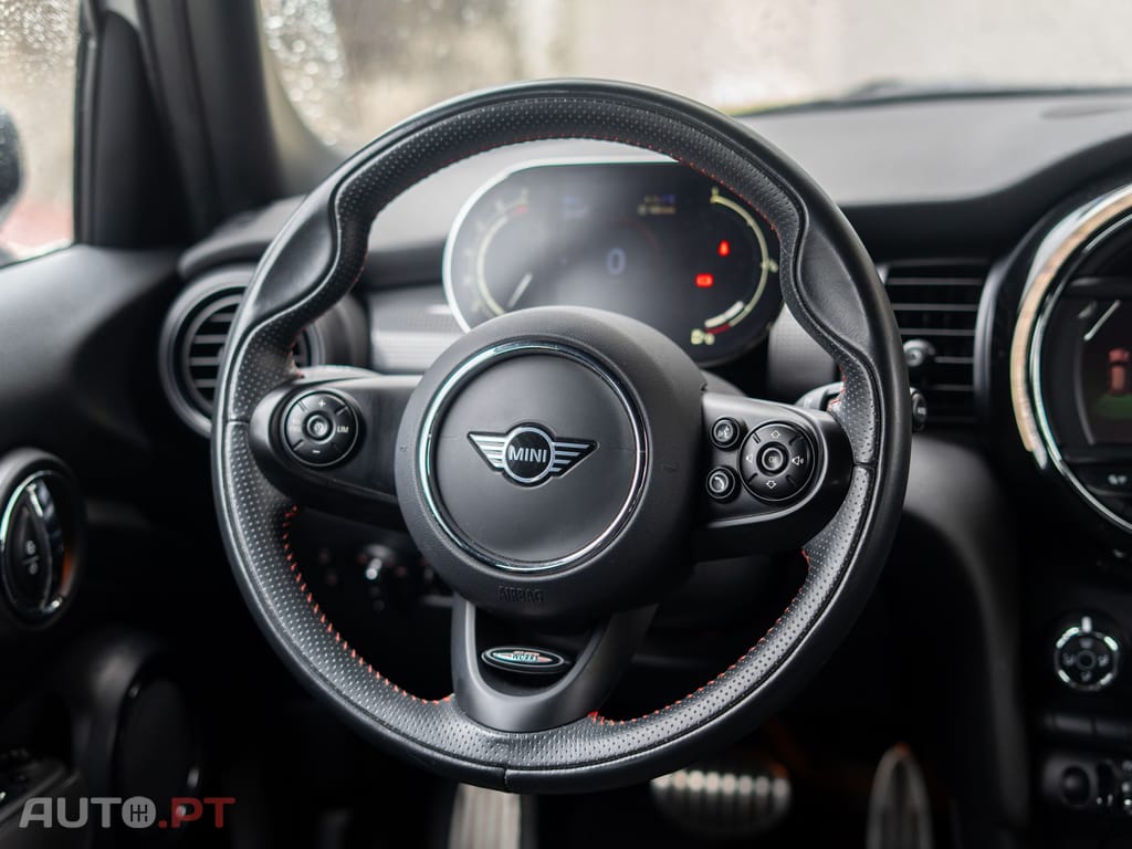 MINI Cooper Cooper Premium JCW Auto
