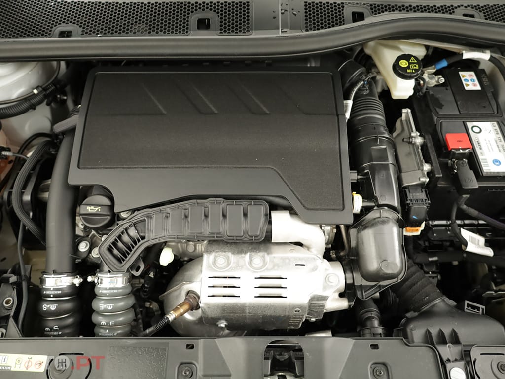 Peugeot 2008 2008 1.2 PureTech Allure EAT8