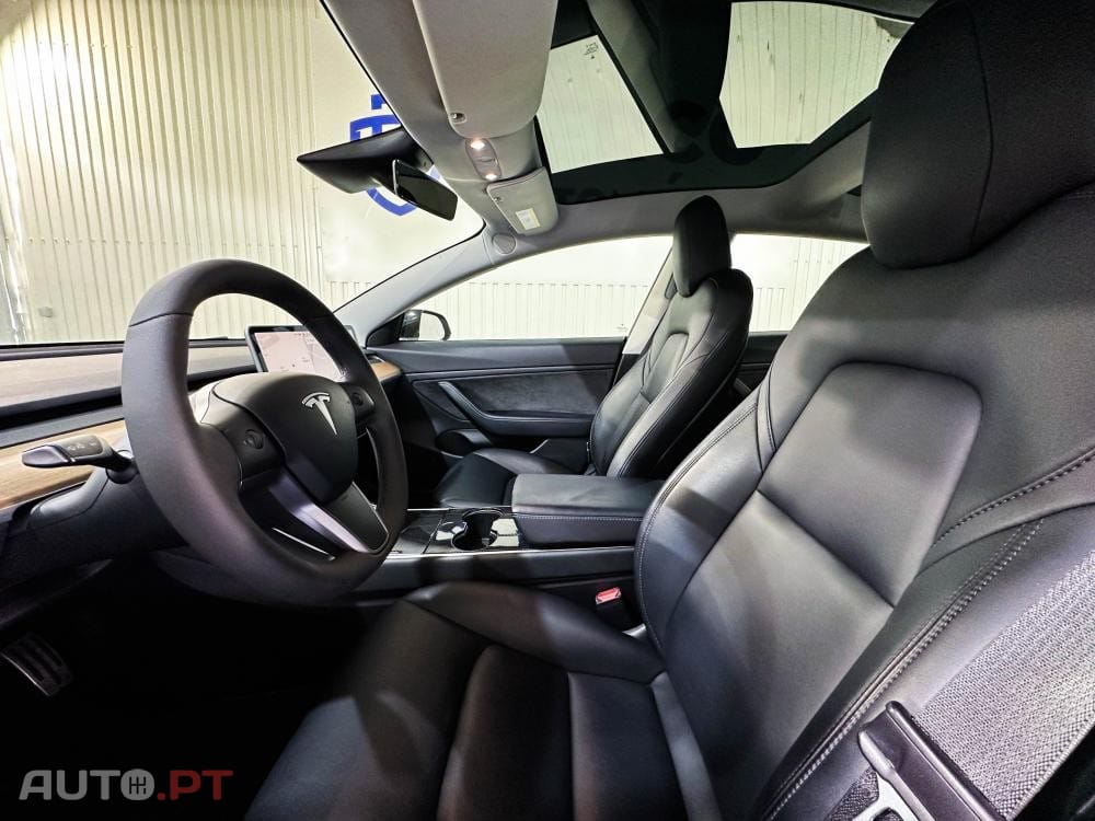 Tesla Model 3 Long-Range Dual Motor AWD