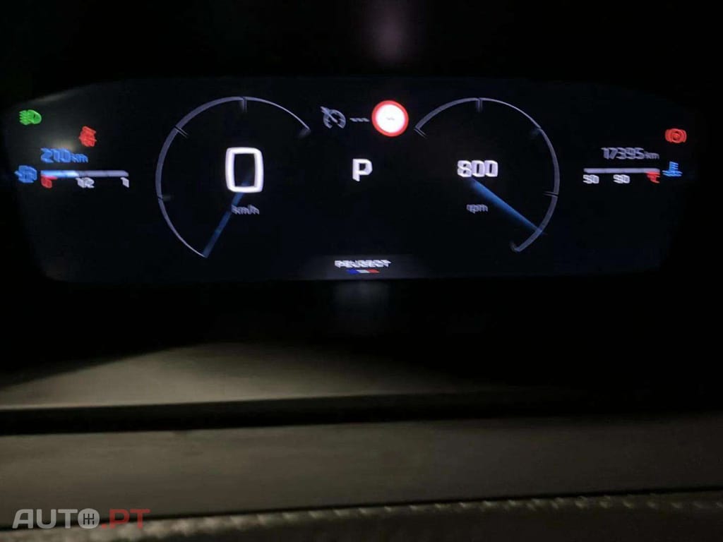 Peugeot 2008 1.2 PureTech Allure EAT8