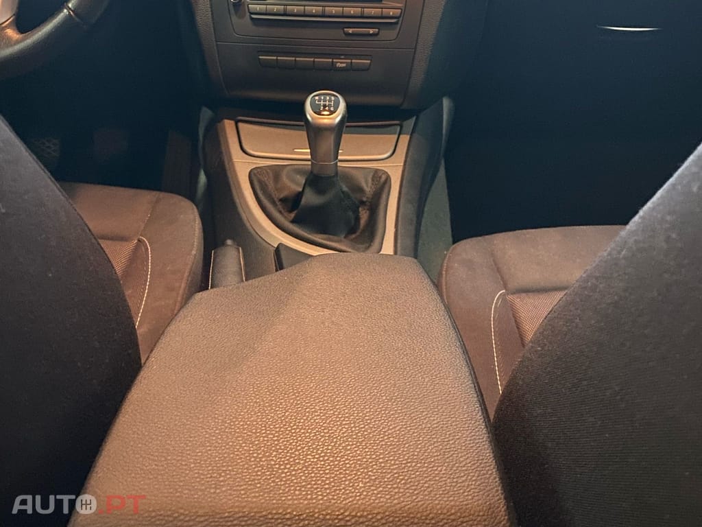BMW 118 I SPORT