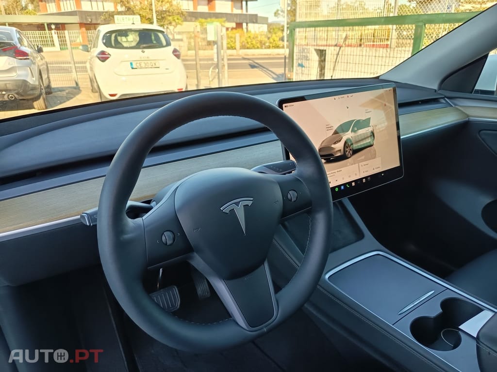 Tesla Model Y Tração Traseira