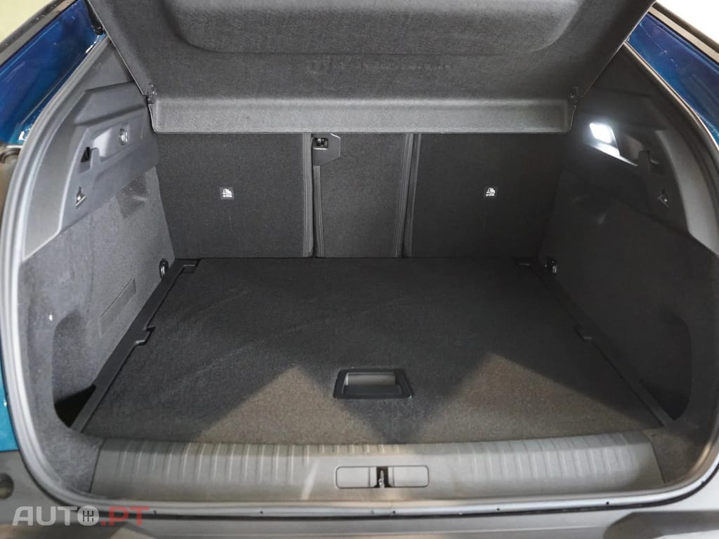 Peugeot 3008 1.2 Hybrid Allure e-DCS6