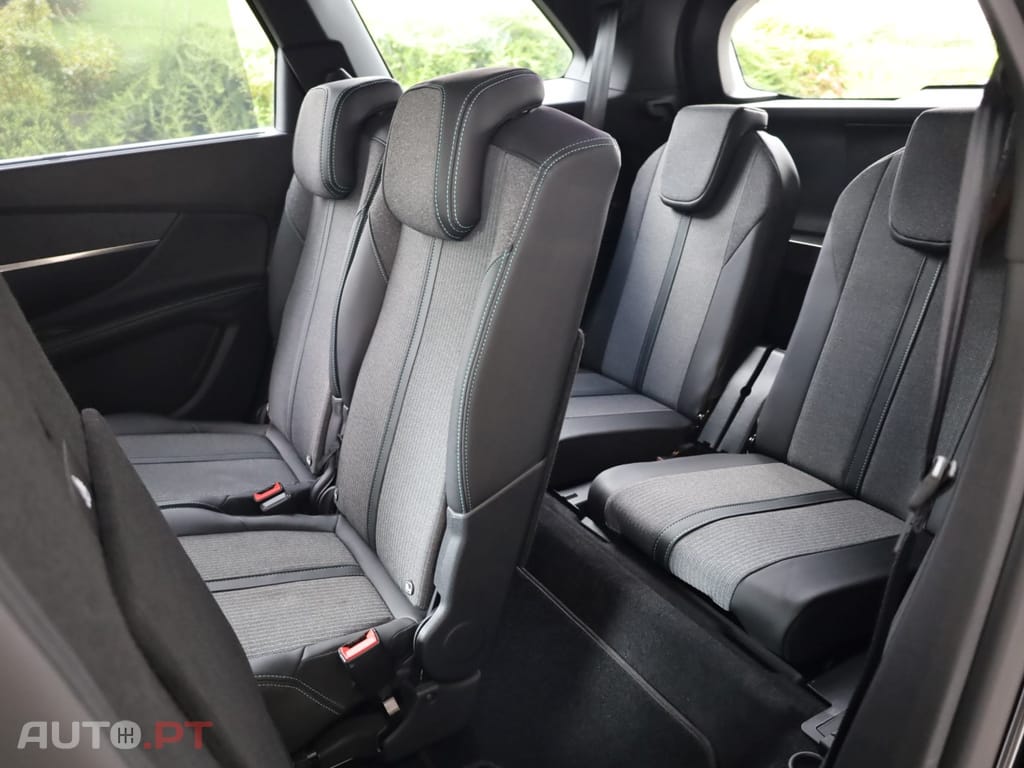 Peugeot 5008 1.2 PureTech Allure EAT8