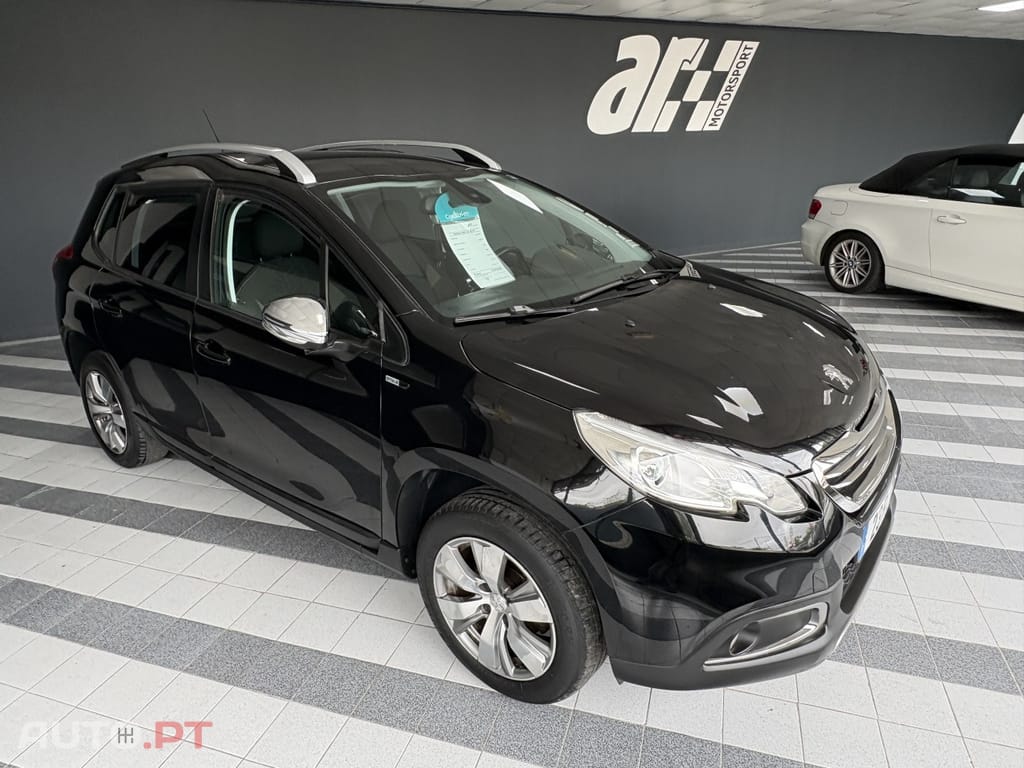 Peugeot 2008 1.2 PureTech Style