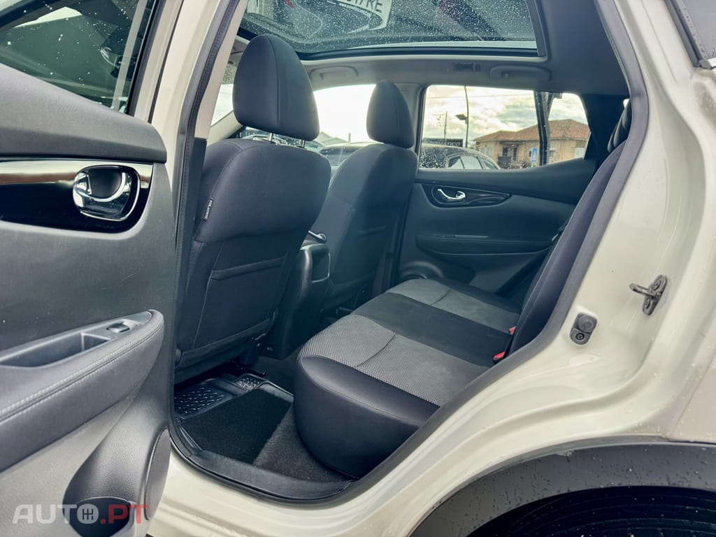 Nissan Qashqai 1.6 dCi N-Connecta