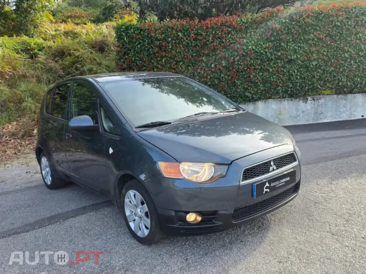 Mitsubishi Colt 1.3 Invite CA