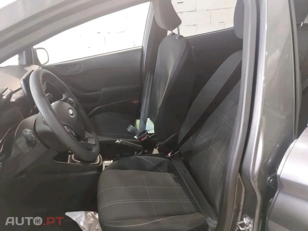 Ford Fiesta 1.0 EcoBoost MHEV Connected