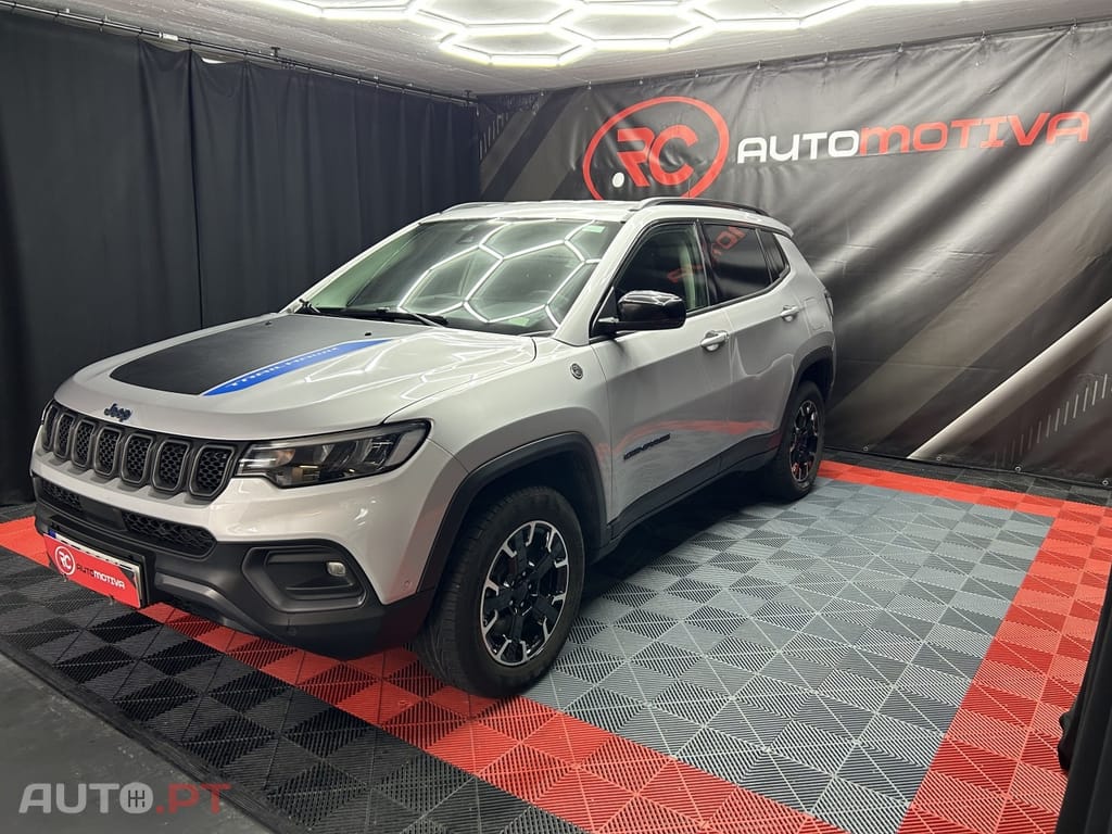 Jeep Compass 1.3 TG 4Xe Trailhawk