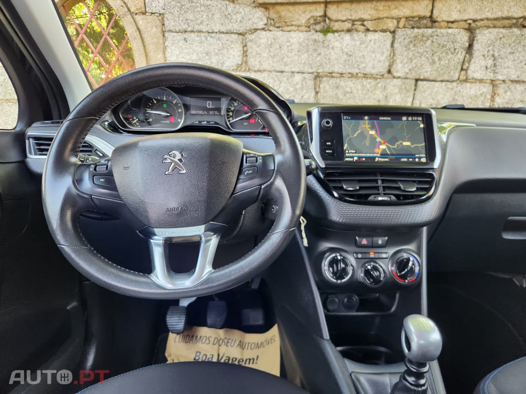 Peugeot 208 1.5 BlueHDi Signature
