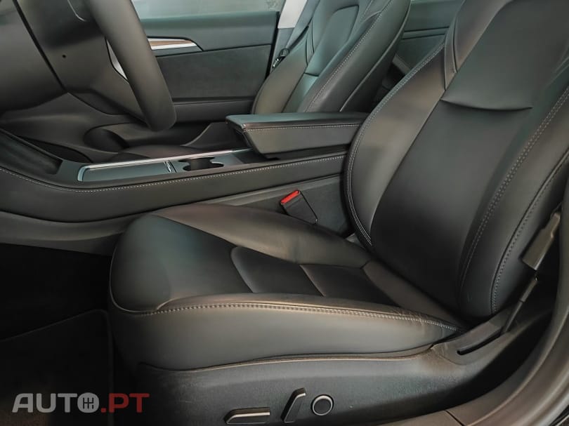 Tesla Model 3 Long Range AWD Dual Motor
