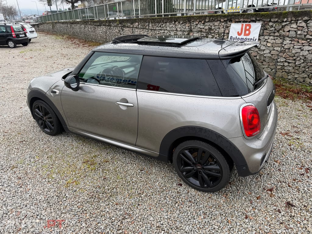 MINI Cooper Cooper D