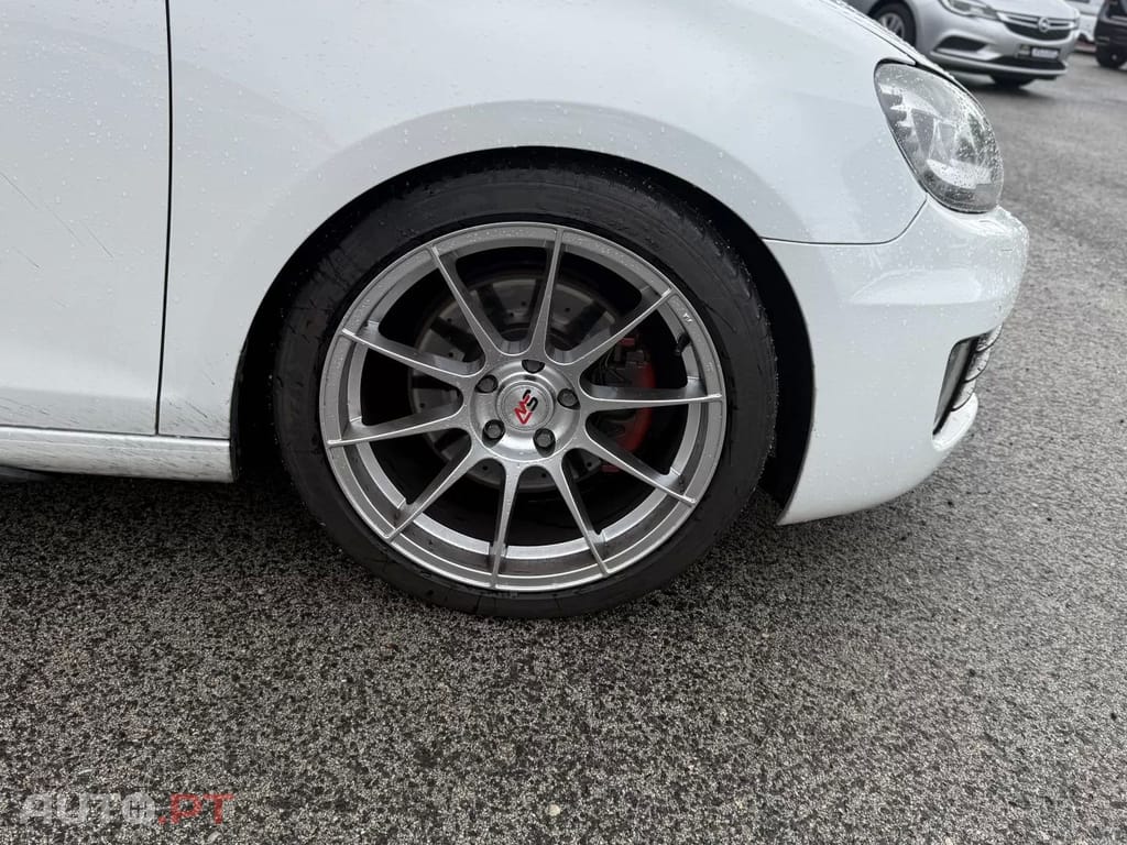 Volkswagen Golf 2.0 GTI DSG