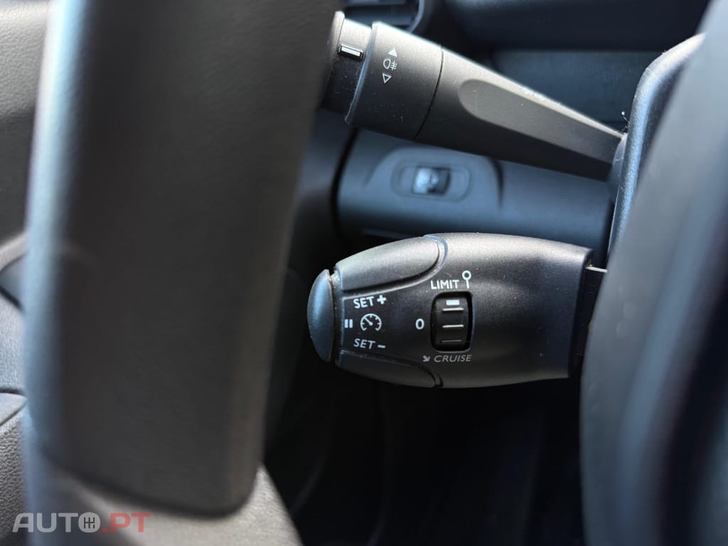 Peugeot Partner Outro