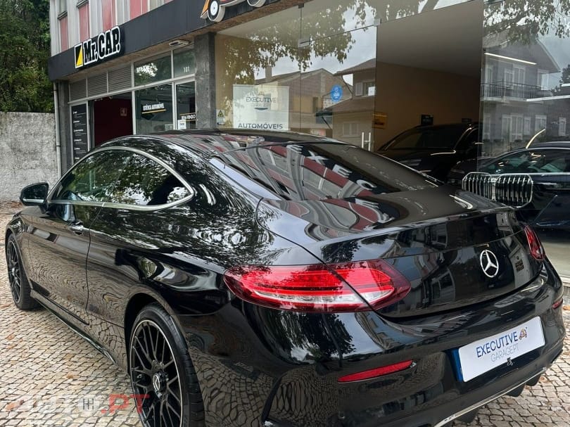 Mercedes-Benz C 400 4-Matic AMG Line