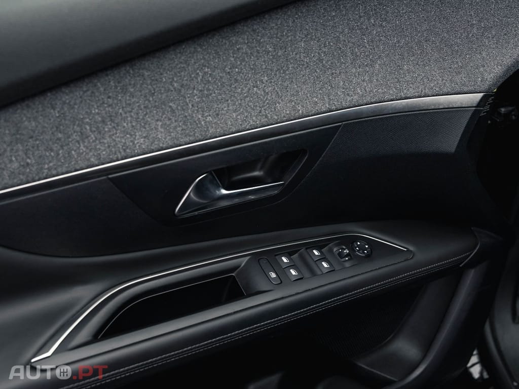 Peugeot 3008 1.2 PureTech Allure