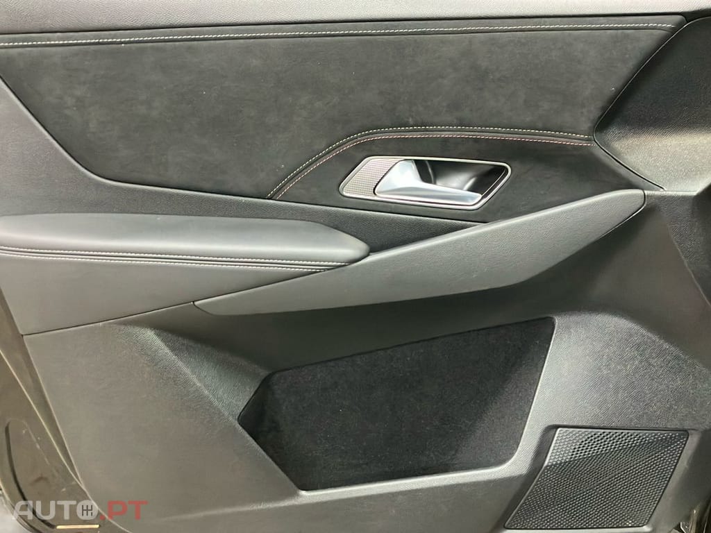 DS DS7 Crossback E-Tense Performance Line+ EAT8