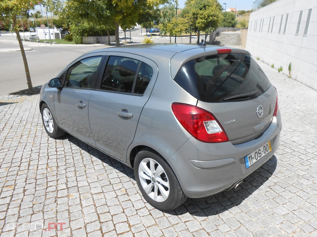Opel Corsa 1.3 CDTI - GPS