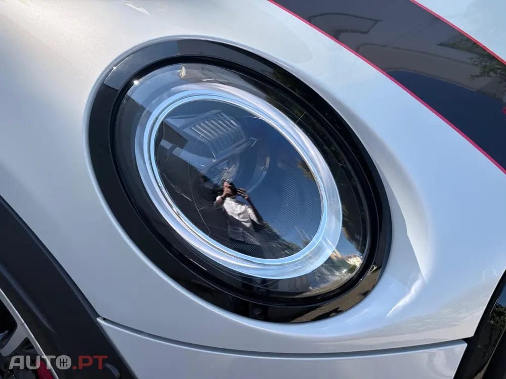 MINI Cooper John Cooper Works Auto Desportiva