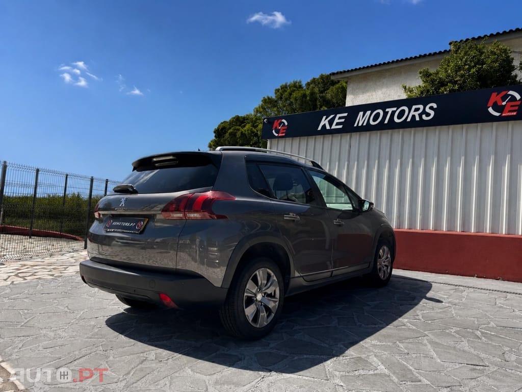 Peugeot 2008 1.2 PureTech Style — fotografia 8