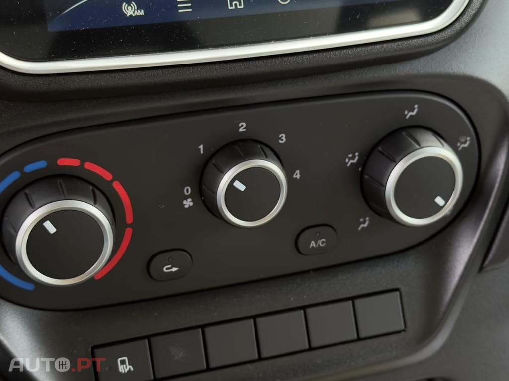 Iveco Daily PLATAFORMA 1000 KG