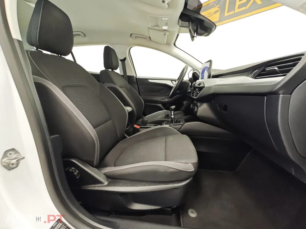 Ford Focus SW 1.0 EcoBoost MHEV Connected