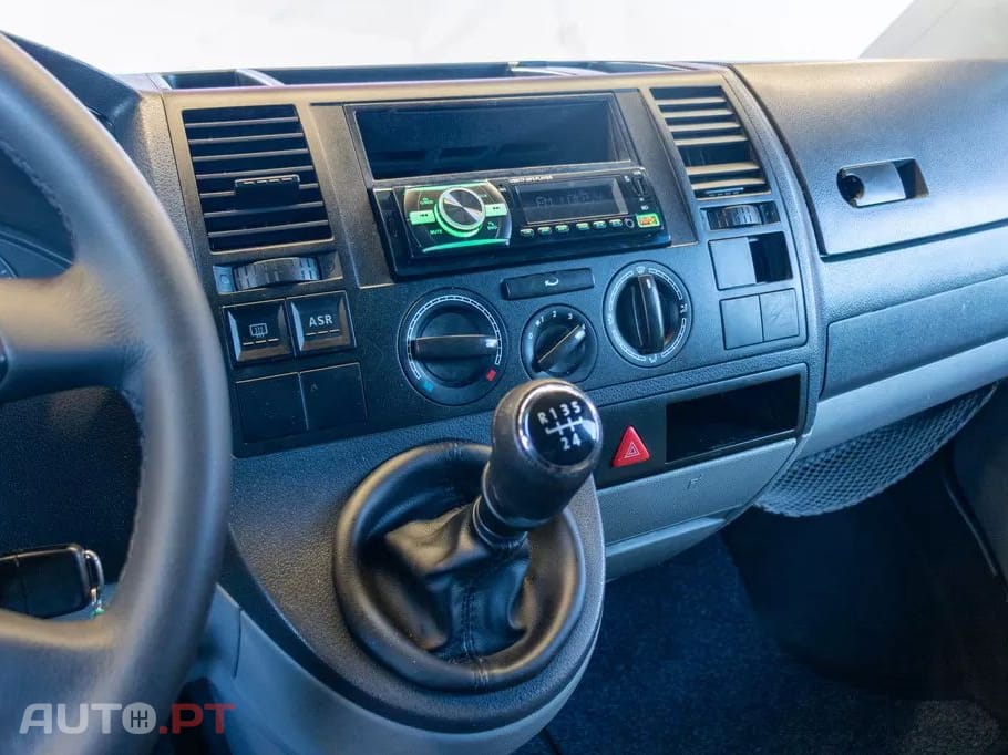 Volkswagen Transporter  1.9 TDi Teto Alto 3 Lug.