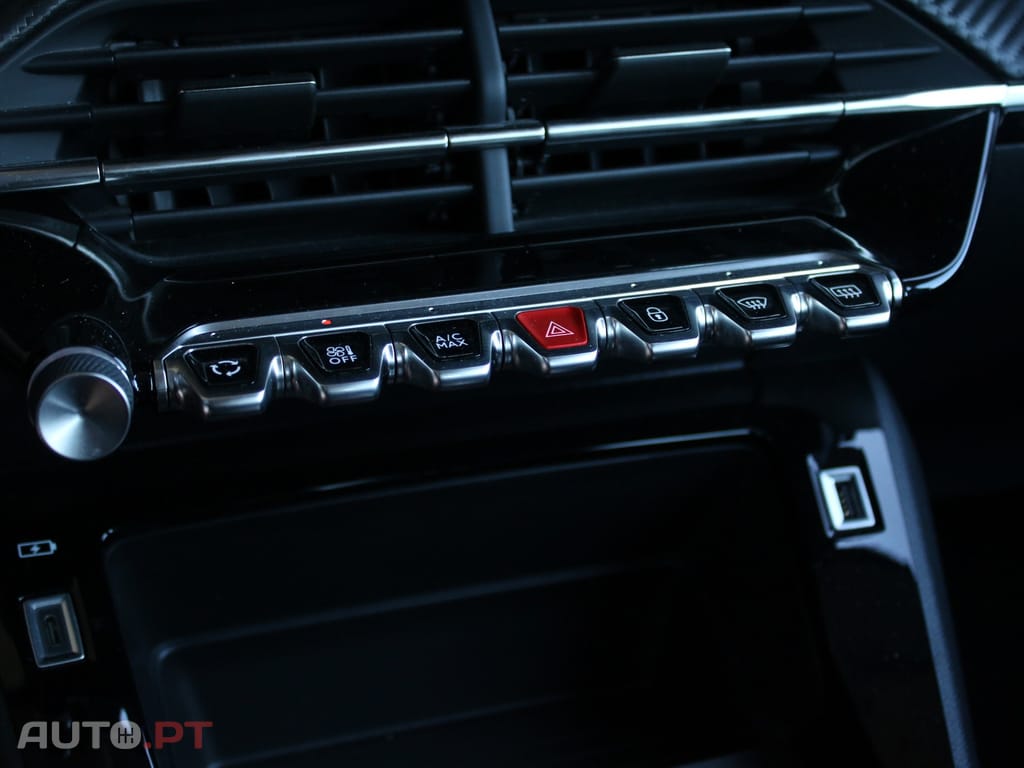 Peugeot E-208 50 kWh Active Pack