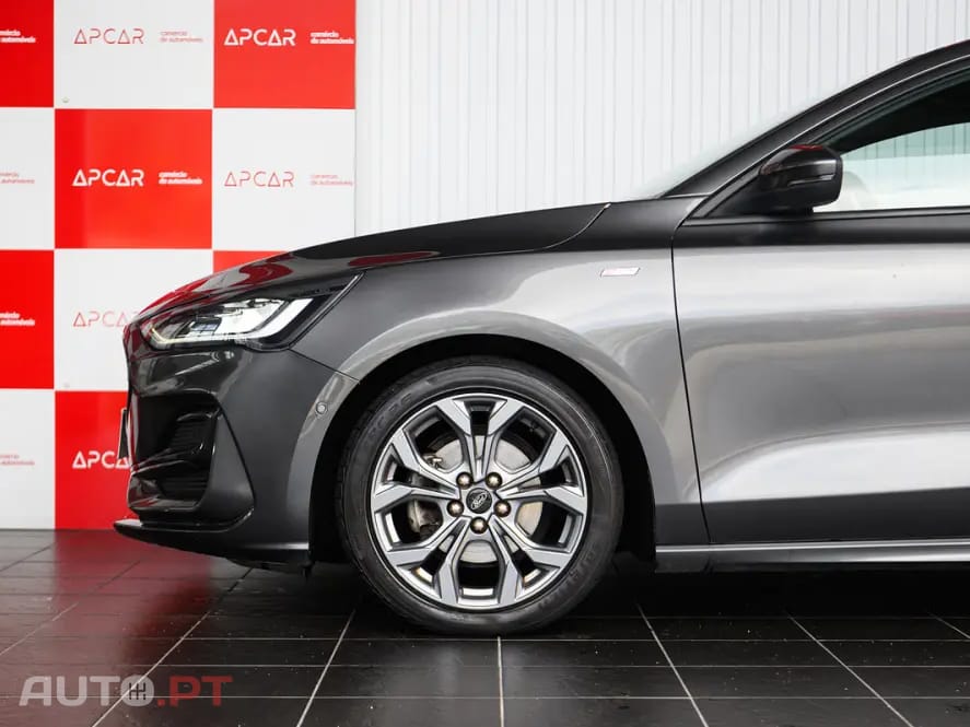 Ford Focus 1.0 EcoBoost MHEV ST-Line