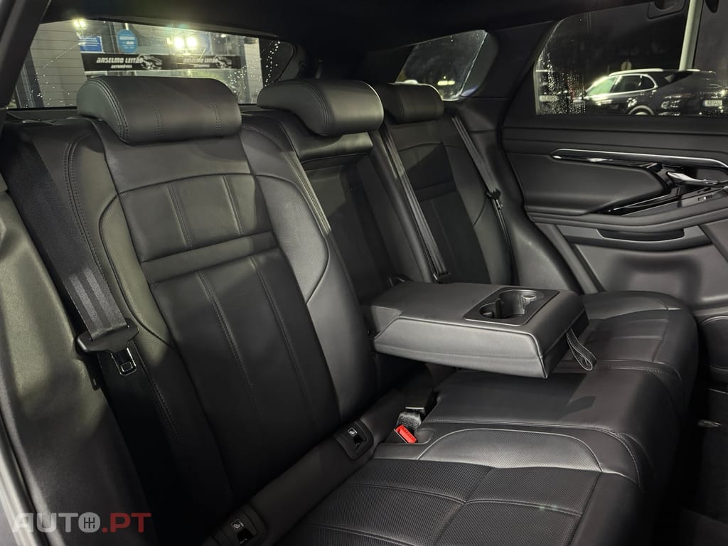 Land Rover Evoque 1.5 P300e AWD R-Dynamic S Auto