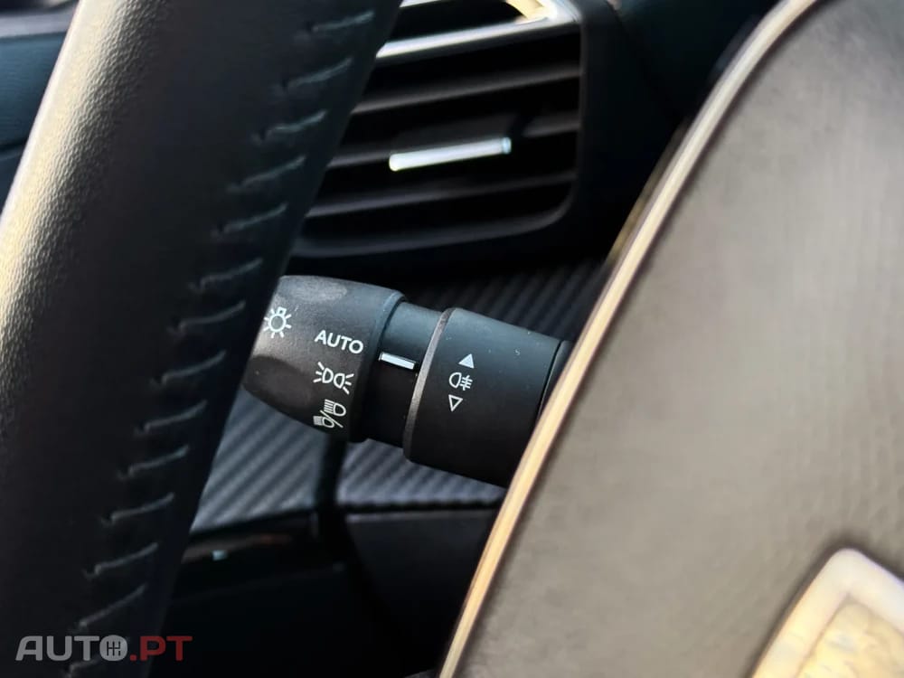 Peugeot 2008 1.2 PureTech Active Pack