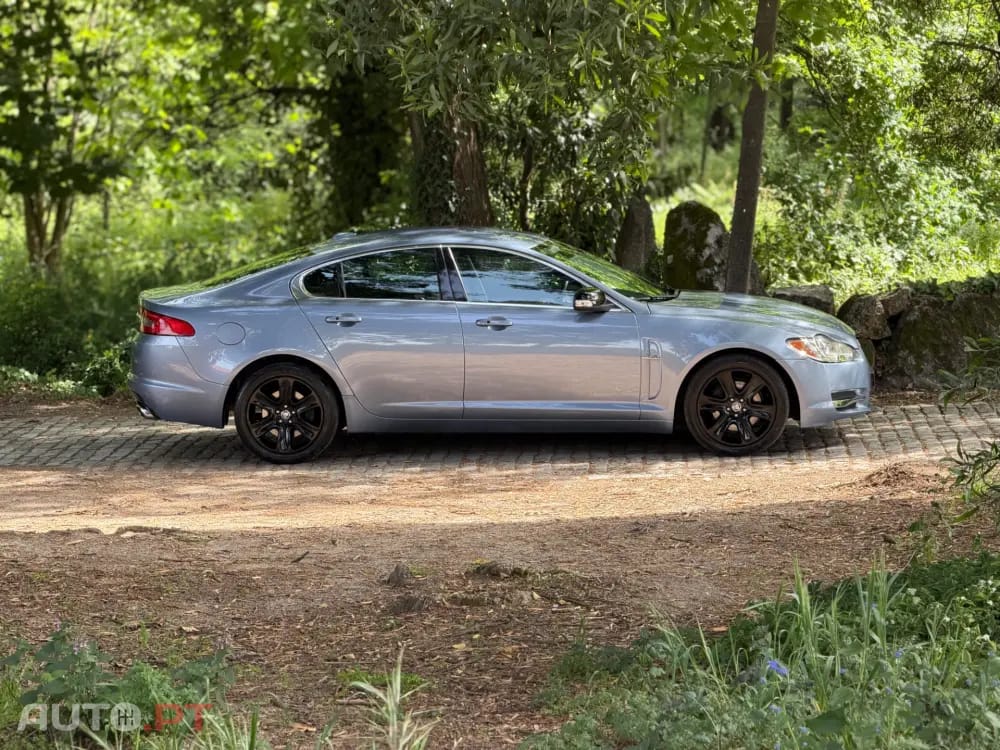 Jaguar XF 2.7 D V6 Premium Luxury