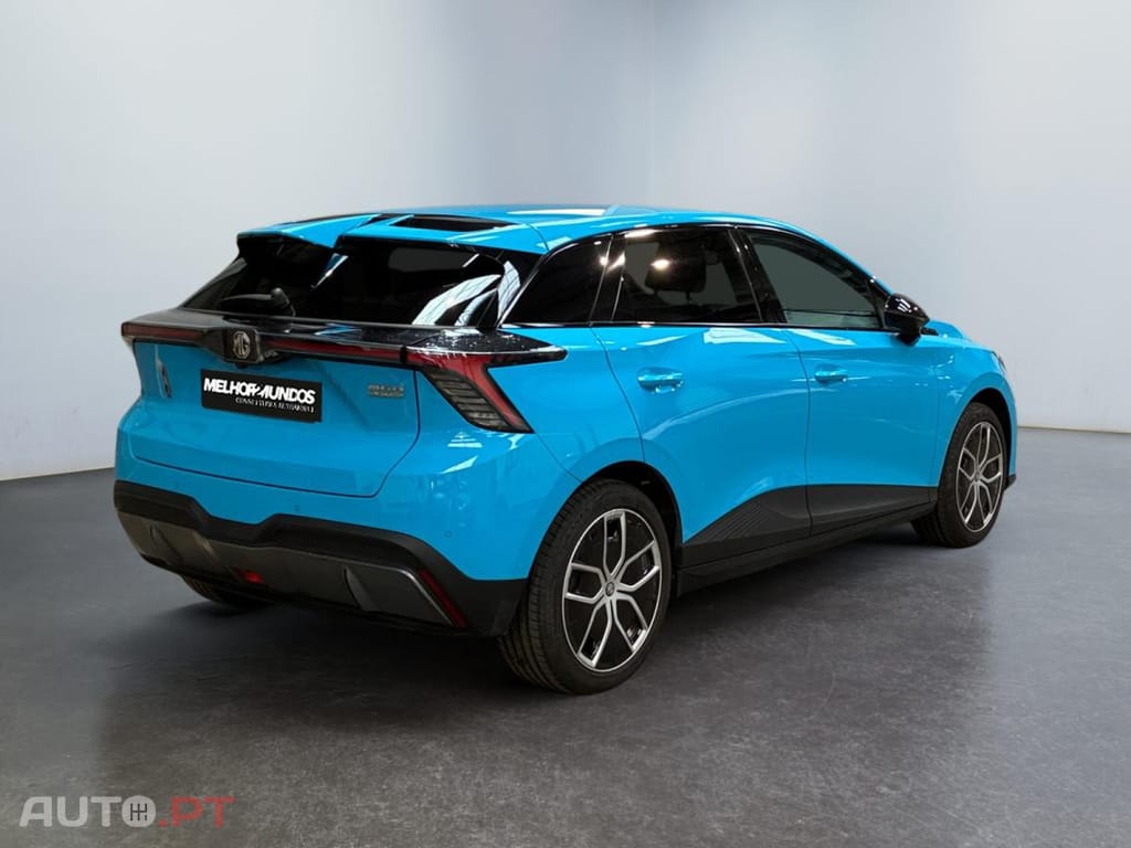 MG MG4 64 kWh Luxury