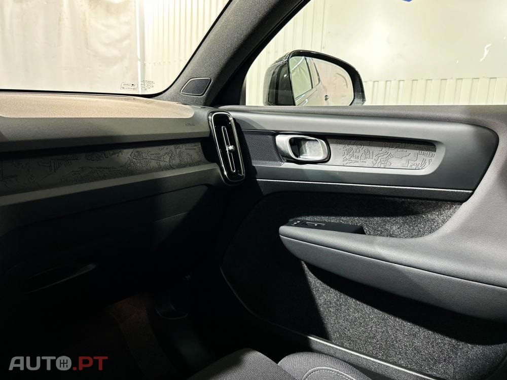 Volvo C40 Recharge 82 kWh Twin Motor Plus